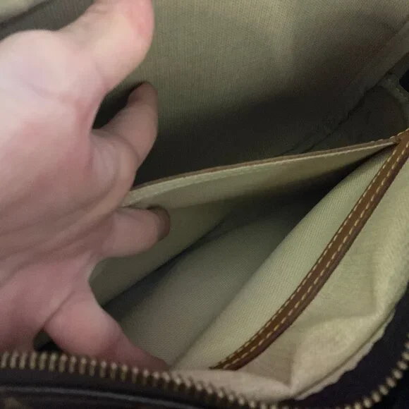 Louis Vuitton Reporter PM Monogram Crossbody Bag - Picture 8 of 9